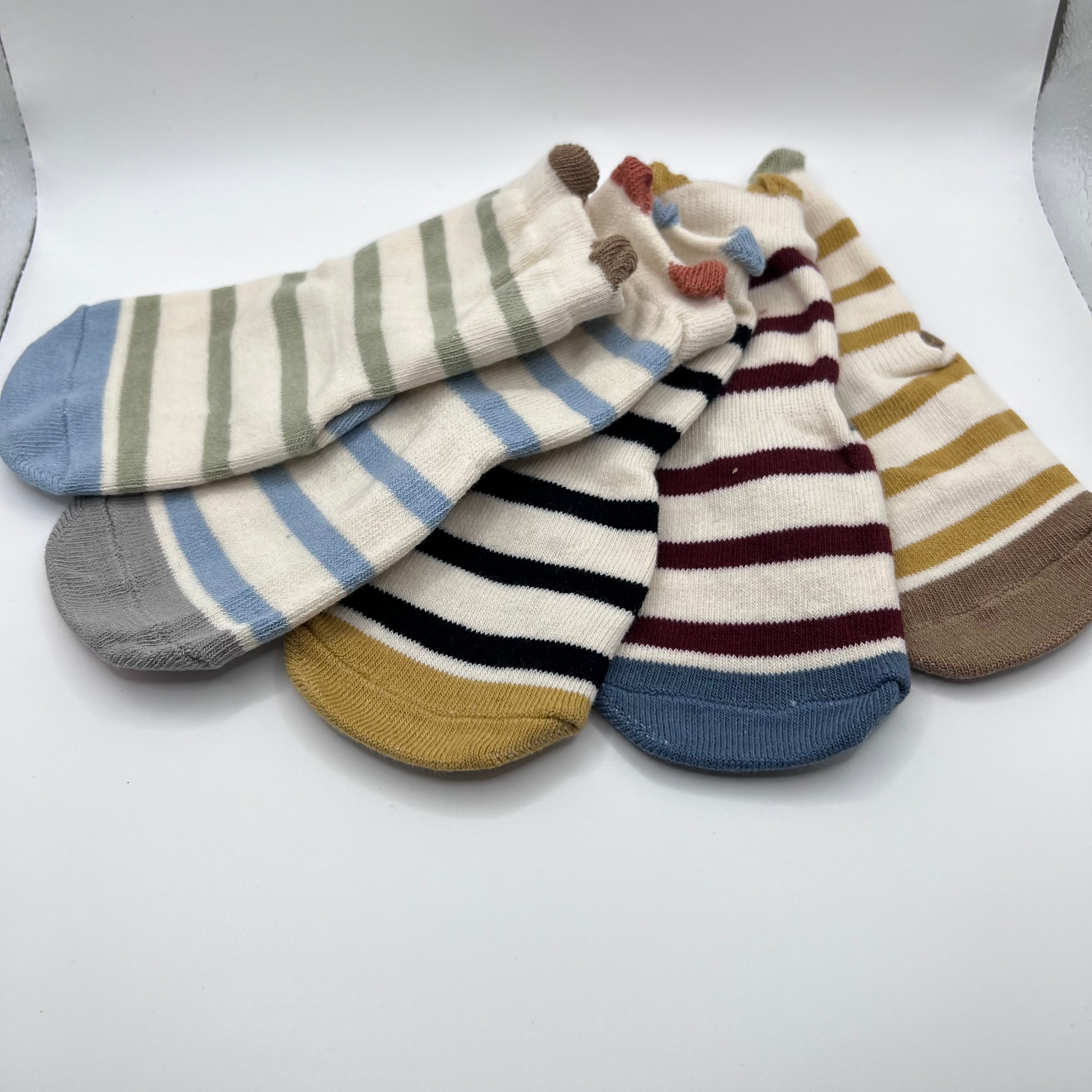 5 pairs of non slip socks